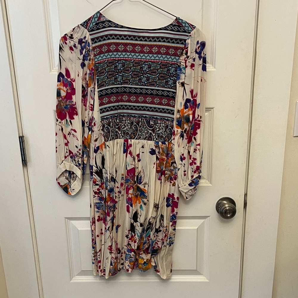 Umgee Multicolor Geometric Pattern Top - Picture 6 of 8